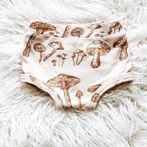 Kate Quinn Mushroom Bummies